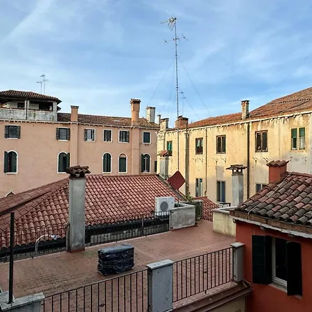 City Apartments Rialto-2